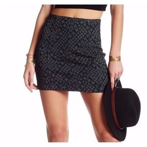 Free People Size 6 Modern Femme Stretch Mini Skirt Indigo Combo Stars Stretch